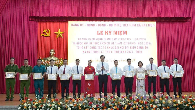 Hát Môn hướng tới phát triển bền vững sau thành công Đại hội Đảng bộ xã- Ảnh 5.