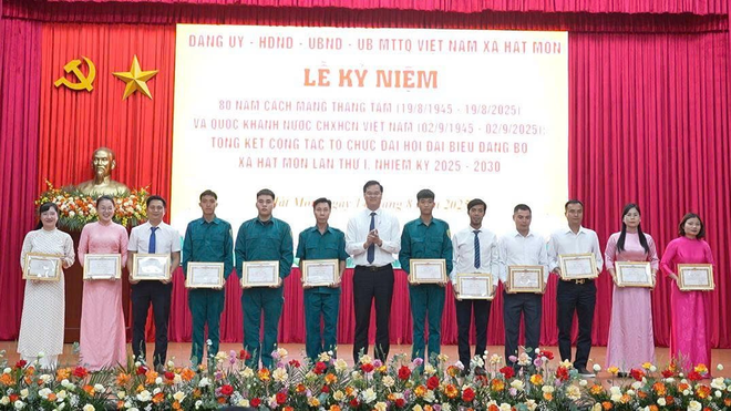 Hát Môn hướng tới phát triển bền vững sau thành công Đại hội Đảng bộ xã- Ảnh 6.