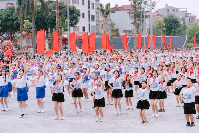 Đông Anh khai mạc Đại hội Thể dục thể thao lần thứ I và Hội trại truyền thống thanh thiếu nhi năm 2025- Ảnh 10.