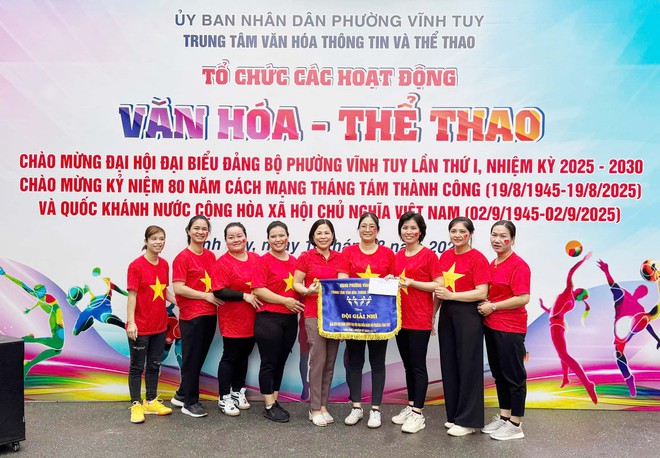 Phường Vĩnh Tuy: Sôi nổi chùm hoạt động thể thao chào mừng Đại hội đại biểu Đảng bộ phường lần thứ I- Ảnh 13.