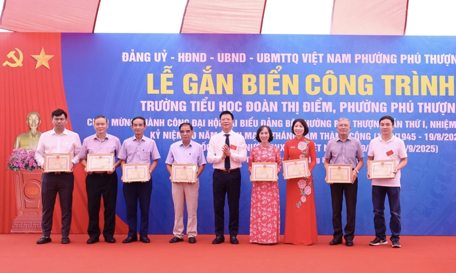 Phường Phú Thượng khánh thành công trình chào mừng 80 năm Cách mạng tháng Tám thành công và Quốc khánh 2/9- Ảnh 5.