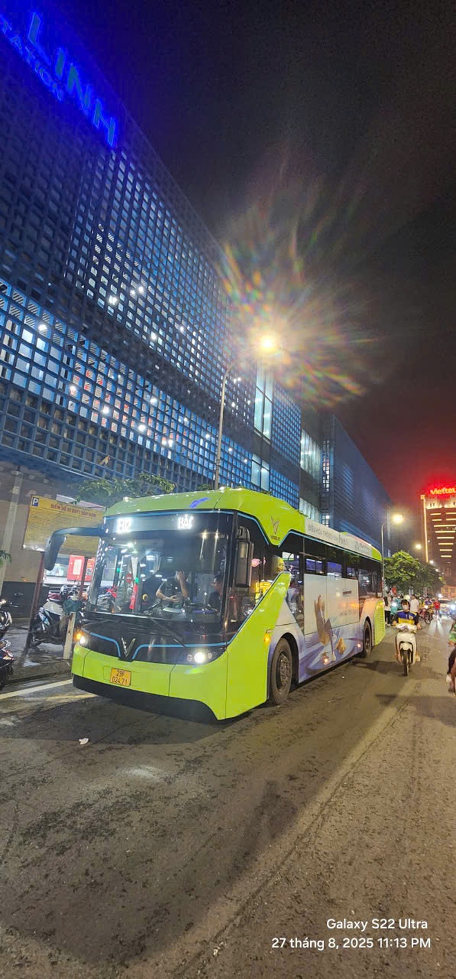 Hệ thống đường sắt đô thị, xe buýt phát huy tối đa hiệu quả giải tỏa hành khách sau sơ duyệt A80- Ảnh 3.