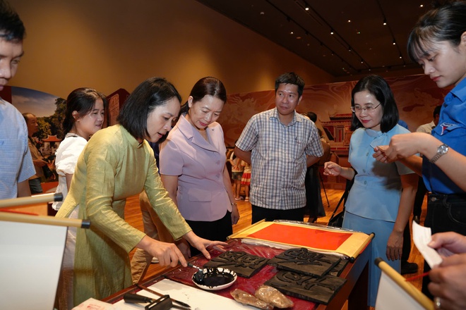 Triển lãm “Văn Miếu - Quốc Tử Giám: Không gian văn hóa từ tri thức ngàn năm” tại Đà Nẵng- Ảnh 2.