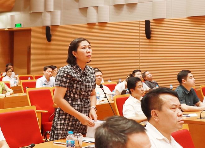 Thẳng thắn nhận diện những khó khăn, vướng mắc trong công tác tiếp nhận và giải quyết TTHC- Ảnh 8.