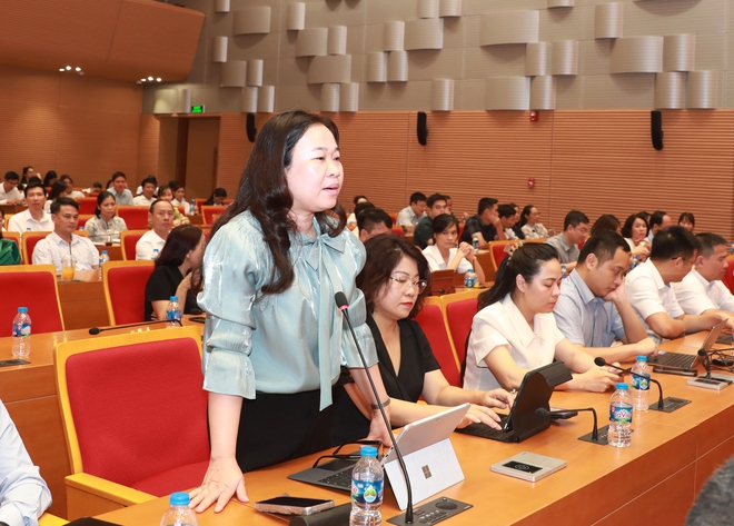Thẳng thắn nhận diện những khó khăn, vướng mắc trong công tác tiếp nhận và giải quyết TTHC- Ảnh 11.