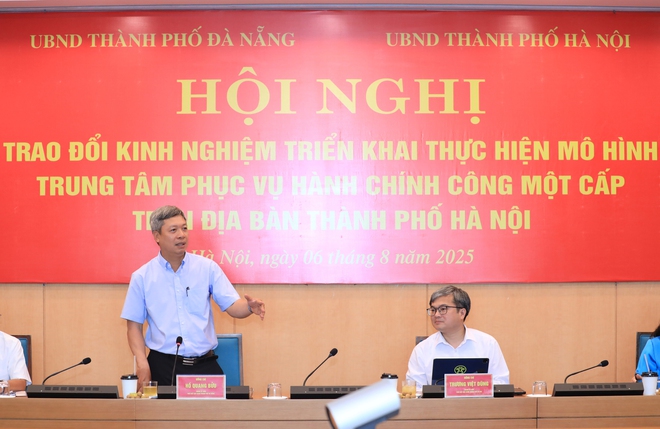 Hà Nội và Đà Nẵng trao đổi kinh nghiệm triển khai mô hình Trung tâm Phục vụ hành chính công một cấp- Ảnh 4. Hà Nội và Đà Nẵng trao đổi kinh nghiệm triển khai mô hình Trung tâm Phục vụ hành chính công một cấp- Ảnh 4.