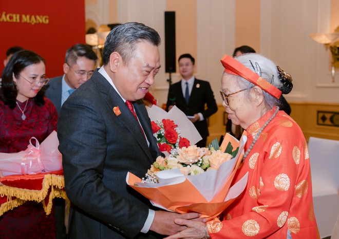 Hà Nội gặp mặt, tri ân Mẹ Việt Nam Anh hùng, Người có công với cách mạng nhân dịp 80 năm Quốc khánh 2/9- Ảnh 6.