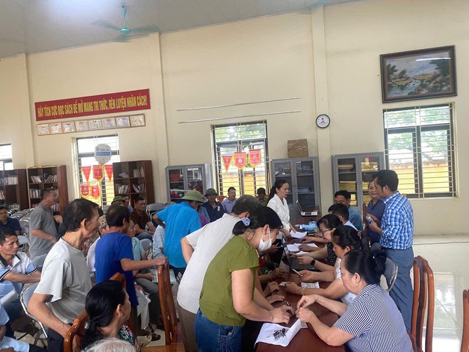 Xã Vật Lại tích cực triển khai hỗ trợ người dân nhận quà Tết Độc lập 2/9- Ảnh 3.