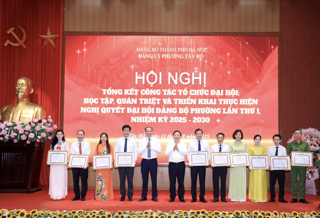Tây Hồ tổng kết công tác tổ chức Đại hội và triển khai Nghị quyết Đại hội Đảng bộ phường lần thứ I- Ảnh 3.