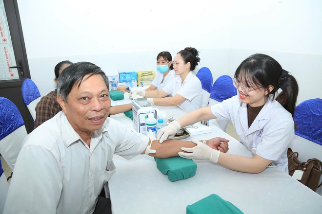 Hơn 60.000 người dân xã Tiến Thắng được khám, quản lý sức khỏe miễn phí- Ảnh 8.