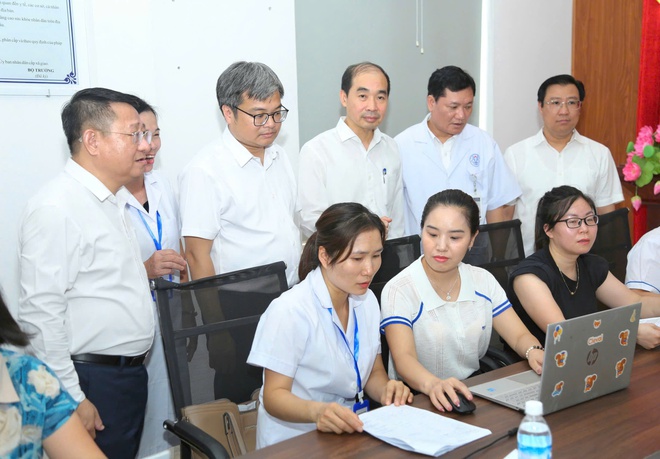 Hơn 60.000 người dân xã Tiến Thắng được khám, quản lý sức khỏe miễn phí- Ảnh 5.