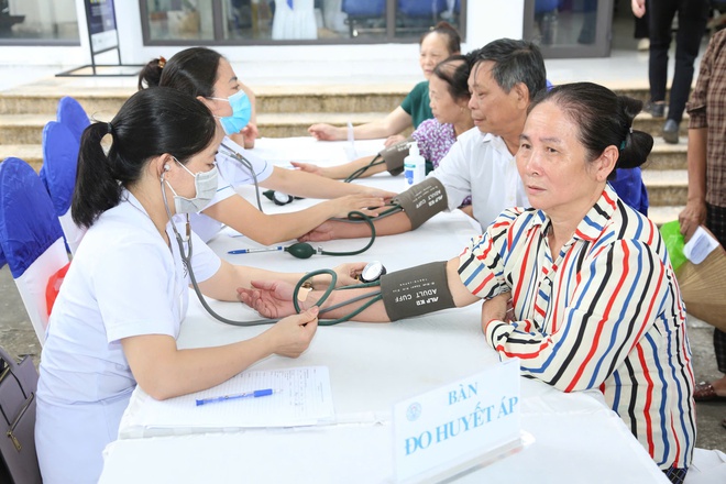 Hơn 60.000 người dân xã Tiến Thắng được khám, quản lý sức khỏe miễn phí- Ảnh 7.