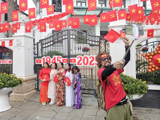 Hàng nghìn suất quà tiếp sức người dân tham dự "A80" tại Trung tâm Báo chí Thủ đô- Ảnh 21.