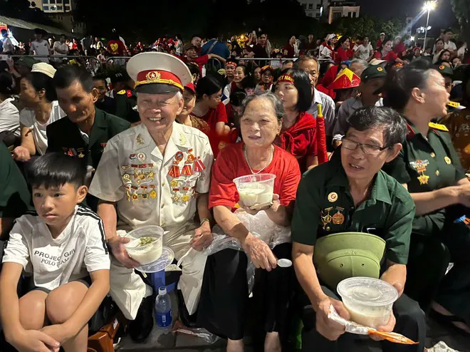 Nhiều hoạt động ý nghĩa của phường Ô Chợ Dừa góp phần vào thành công sự kiện A80- Ảnh 4.