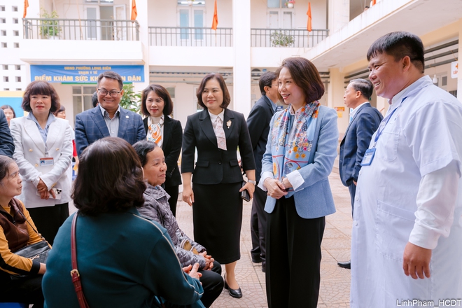 Hà Nội đẩy mạnh đổi mới y tế cơ sở, hướng tới chăm sóc sức khỏe toàn dân bền vững- Ảnh 10.