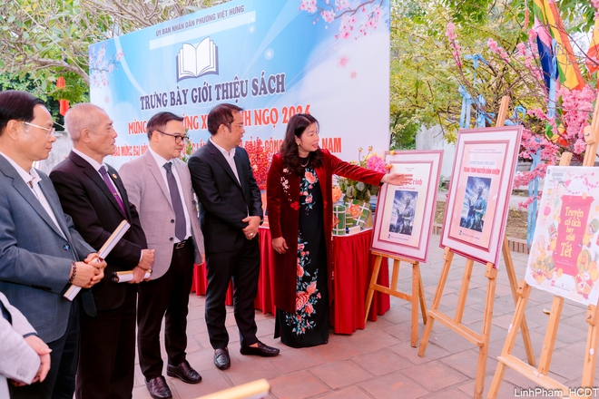 Phường Việt Hưng gìn giữ và lan tỏa giá trị văn hóa qua Lễ giỗ Trạng Trình Nguyễn Bỉnh Khiêm- Ảnh 8.