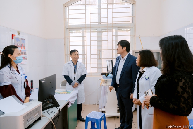 Các bệnh viện của Thành phố đồng hành cùng Trạm Y tế phường Việt Hưng nhằm nâng cao chất lượng khám, chữa bệnh- Ảnh 3.