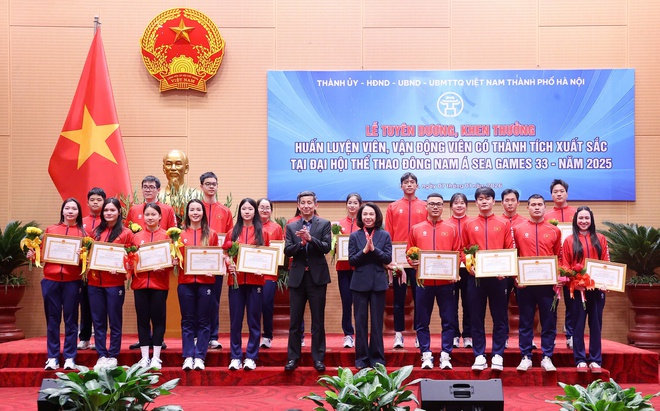 Hà Nội tuyên dương các vận động viên, huấn luyện viên đạt thành tích cao tại SEA Games 33- Ảnh 10.