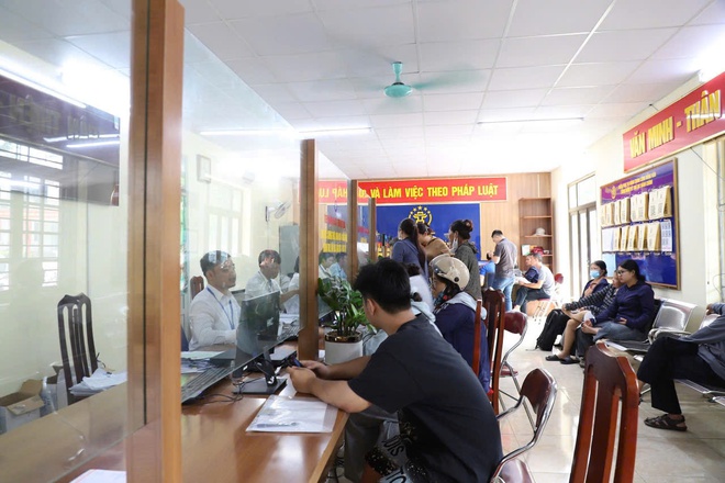 Xã Hồng Vân đẩy mạnh cải cách hành chính, xây dựng chính quyền số hiệu lực, hiệu quả- Ảnh 2.