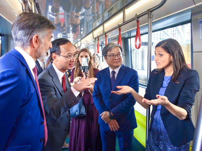 Gắn biển lưu niệm tuyến đường sắt đô thị số 3, đoạn Nhổn - Ga Hà Nội- Ảnh 10.