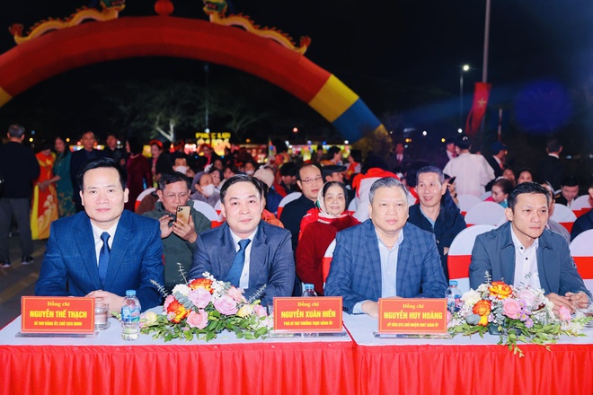 Phúc Lợi rộn ràng Liên hoan “Đảng - Mùa xuân - Dân tộc”, ra mắt Điểm “check-in” Xuân mới - Kỷ nguyên mới- Ảnh 2.