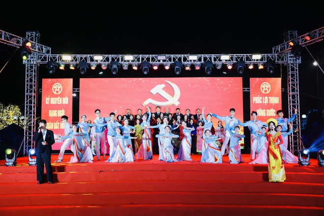 Phúc Lợi rộn ràng Liên hoan “Đảng - Mùa xuân - Dân tộc”, ra mắt Điểm “check-in” Xuân mới - Kỷ nguyên mới- Ảnh 9.