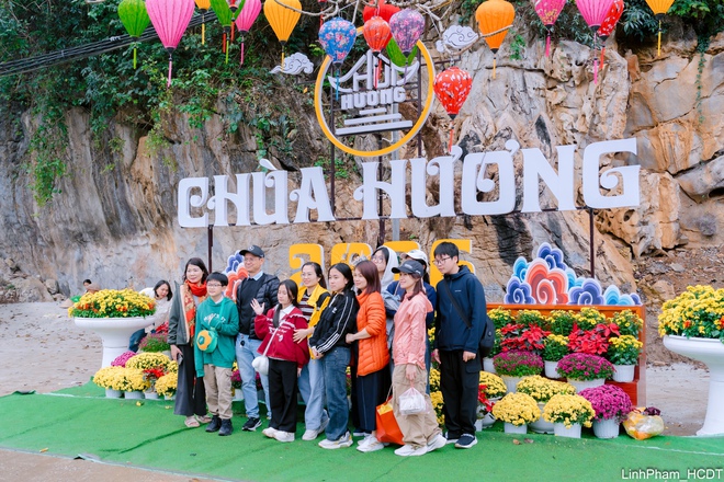 Chủ tịch UBND thành phố Hà Nội Vũ Đại Thắng kiểm tra công tác tổ chức Lễ hội Du lịch Chùa Hương năm 2026- Ảnh 9.