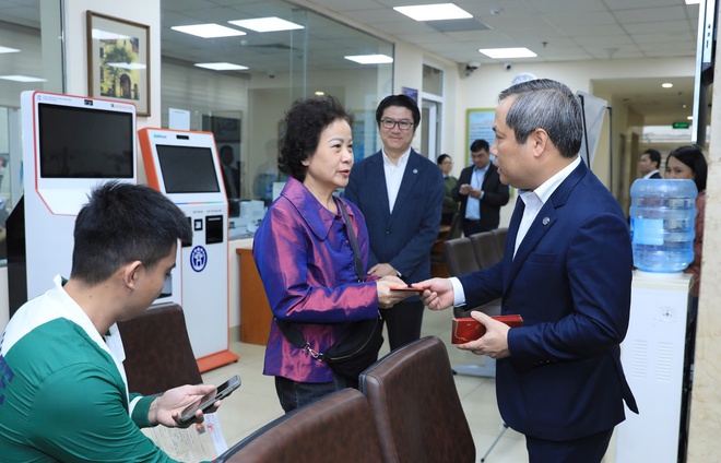 Chủ tịch Hà Nội Vũ Đại Thắng: Giải quyết thủ tục kịp thời, tận tâm phục vụ Nhân dân ngay từ những ngày đầu xuân- Ảnh 3.