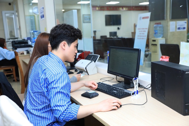 Chủ tịch Hà Nội Vũ Đại Thắng: Giải quyết thủ tục kịp thời, tận tâm phục vụ Nhân dân ngay từ những ngày đầu xuân- Ảnh 7.