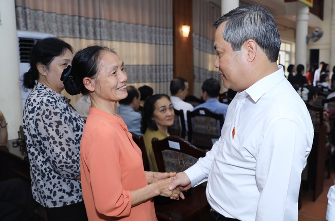 Chủ tịch UBND thành phố Hà Nội Vũ Đại Thắng và các ứng cử viên đại biểu HĐND Thành phố tiếp xúc cử tri, vận động bầu cử- Ảnh 2.