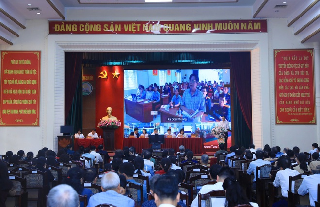 Chủ tịch UBND thành phố Hà Nội Vũ Đại Thắng và các ứng cử viên đại biểu HĐND Thành phố tiếp xúc cử tri, vận động bầu cử- Ảnh 3.