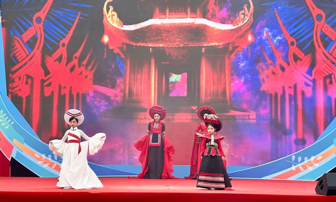 Khai mạc Festival "Phụ nữ Thủ đô vì hòa bình, phát triển" năm 2026- Ảnh 4.