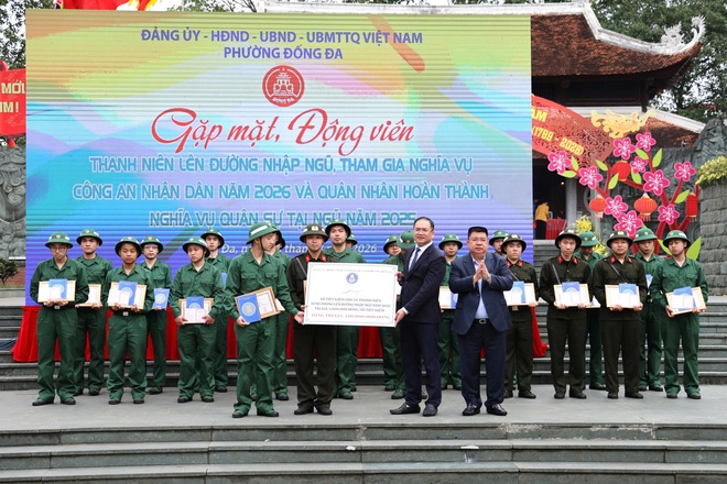 Phường Đống Đa gặp mặt, động viên thanh niên lên đường nhập ngũ năm 2026- Ảnh 7.