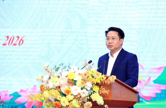 Chủ tịch HĐND Thành phố Phùng Thị Hồng Hà và các ứng cử viên đại biểu HĐND Thành phố tiếp xúc cử tri, vận động bầu cử- Ảnh 4.