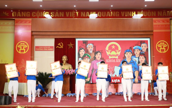 Phường Vĩnh Hưng: Khi người trẻ tìm hiểu pháp luật về bầu cử- Ảnh 6.