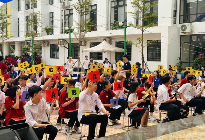 Hà Nội tuyên dương học sinh "3 rèn luyện", "3 tốt" tiêu biểu cấp Thành phố- Ảnh 6.