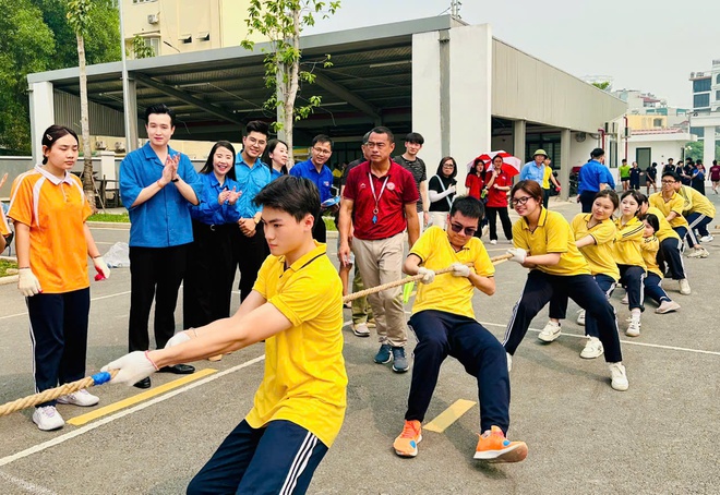 Hà Nội tuyên dương học sinh "3 rèn luyện", "3 tốt" tiêu biểu cấp Thành phố- Ảnh 7.