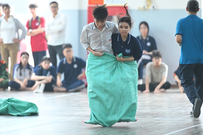 Hà Nội tuyên dương học sinh "3 rèn luyện", "3 tốt" tiêu biểu cấp Thành phố- Ảnh 9.