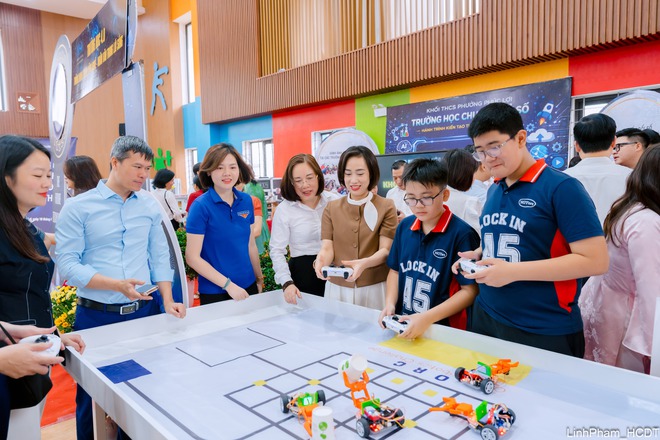 Phúc Lợi triển khai Bộ chỉ số đánh giá trường học chuyển đổi số, trường học văn minh hạnh phúc, tổ dân phố chuyển đổi số- Ảnh 3.