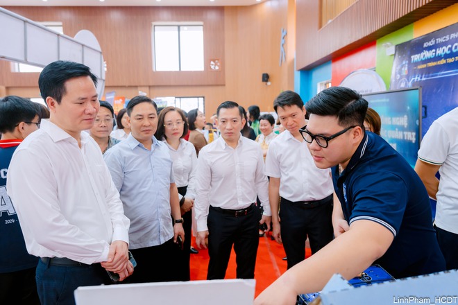 Phúc Lợi triển khai Bộ chỉ số đánh giá trường học chuyển đổi số, trường học văn minh hạnh phúc, tổ dân phố chuyển đổi số- Ảnh 1.