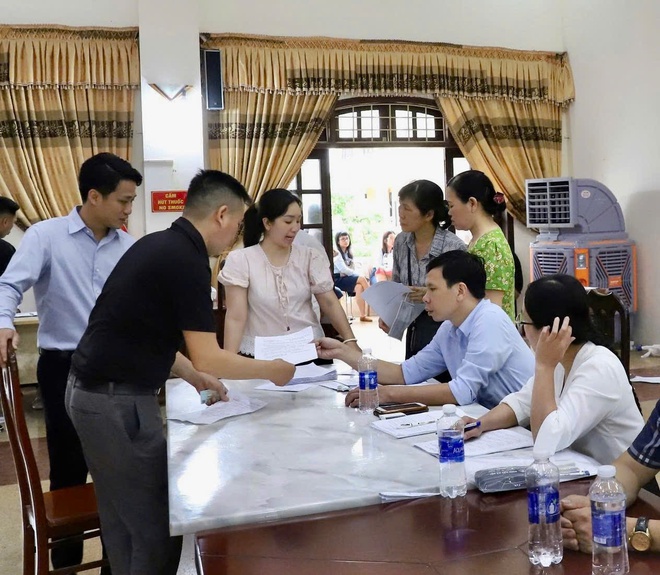 Điểm hỗ trợ dịch vụ công số Hồng Vân: Tận tâm phục vụ nhân dân bằng hành động thiết thực- Ảnh 4.