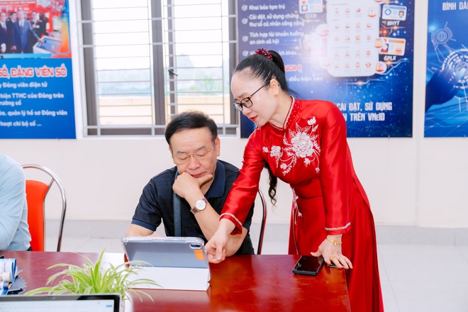 Xã Đông Anh quyết tâm đưa chuyển đổi số vào từng thôn, tổ dân phố- Ảnh 4.