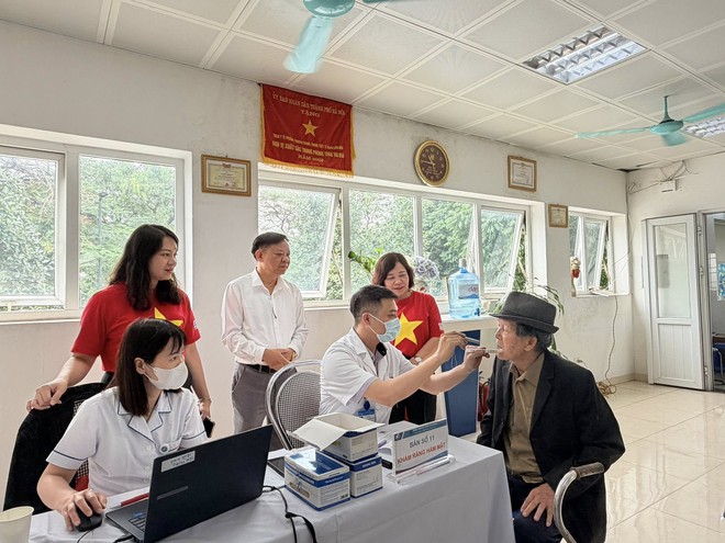Hà Nội hưởng ứng Ngày Sức khỏe toàn dân 7/4- Ảnh 12.