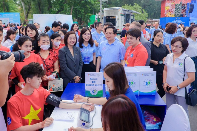 Hà Nội: Mít tinh phát động Ngày Sức khỏe toàn dân 7/4- Ảnh 9.