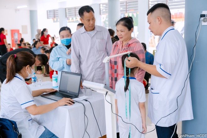 Hà Nội triển khai khám, chăm sóc sức khỏe cho trẻ em các xã vùng dân tộc, miền núi- Ảnh 10.