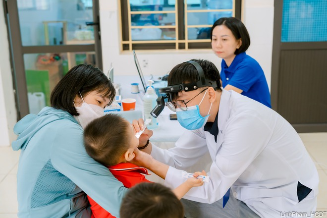 Hà Nội triển khai khám, chăm sóc sức khỏe cho trẻ em các xã vùng dân tộc, miền núi- Ảnh 11.