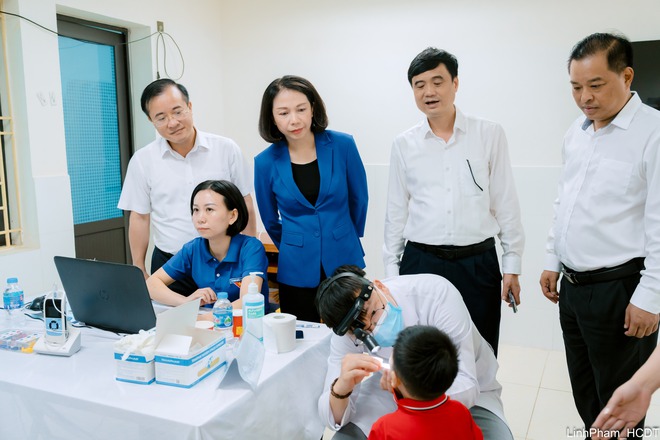 Hà Nội triển khai khám, chăm sóc sức khỏe cho trẻ em các xã vùng dân tộc, miền núi- Ảnh 6.