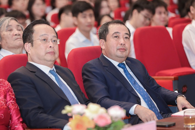 Bí thư Thành ủy Hà Nội Trần Đức Thắng: Đầu tư cho giáo dục là đầu tư cho tương lai Thủ đô- Ảnh 1.