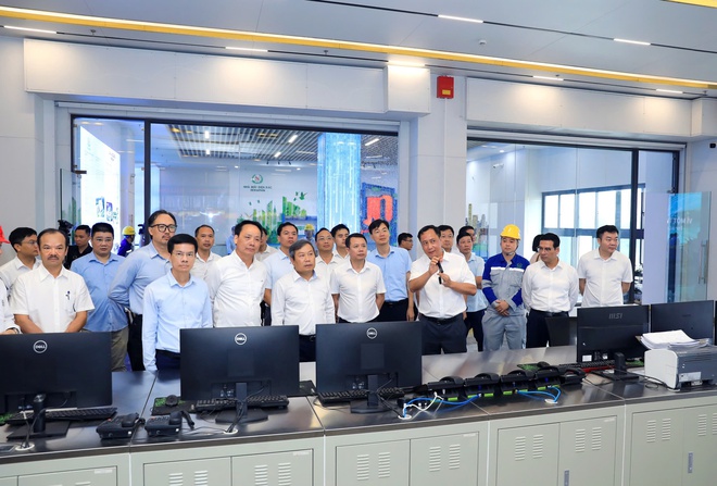 Chủ tịch Hà Nội Vũ Đại Thắng: Xử lý rác phải đi cùng phục hồi môi trường và phát triển đô thị xanh- Ảnh 4.