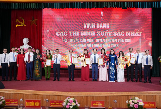 Phường Việt Hưng tổ chức thành công Chung khảo Hội thi Báo cáo viên, tuyên truyền viên giỏi năm 2026- Ảnh 12.
